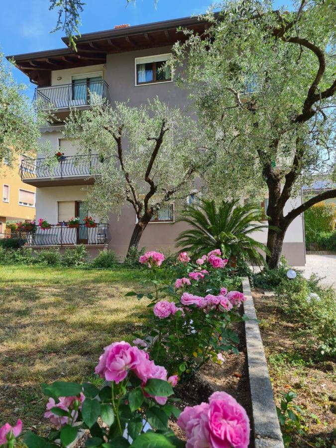 Le Peonie Apartment Riva del Garda Bagian luar foto